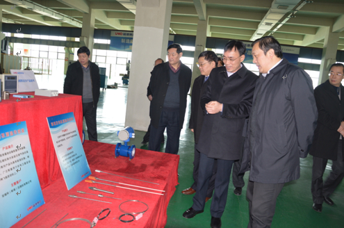 滁州市委常委、市纪委书记李玉平等一行来163am银河线路集团考察调研